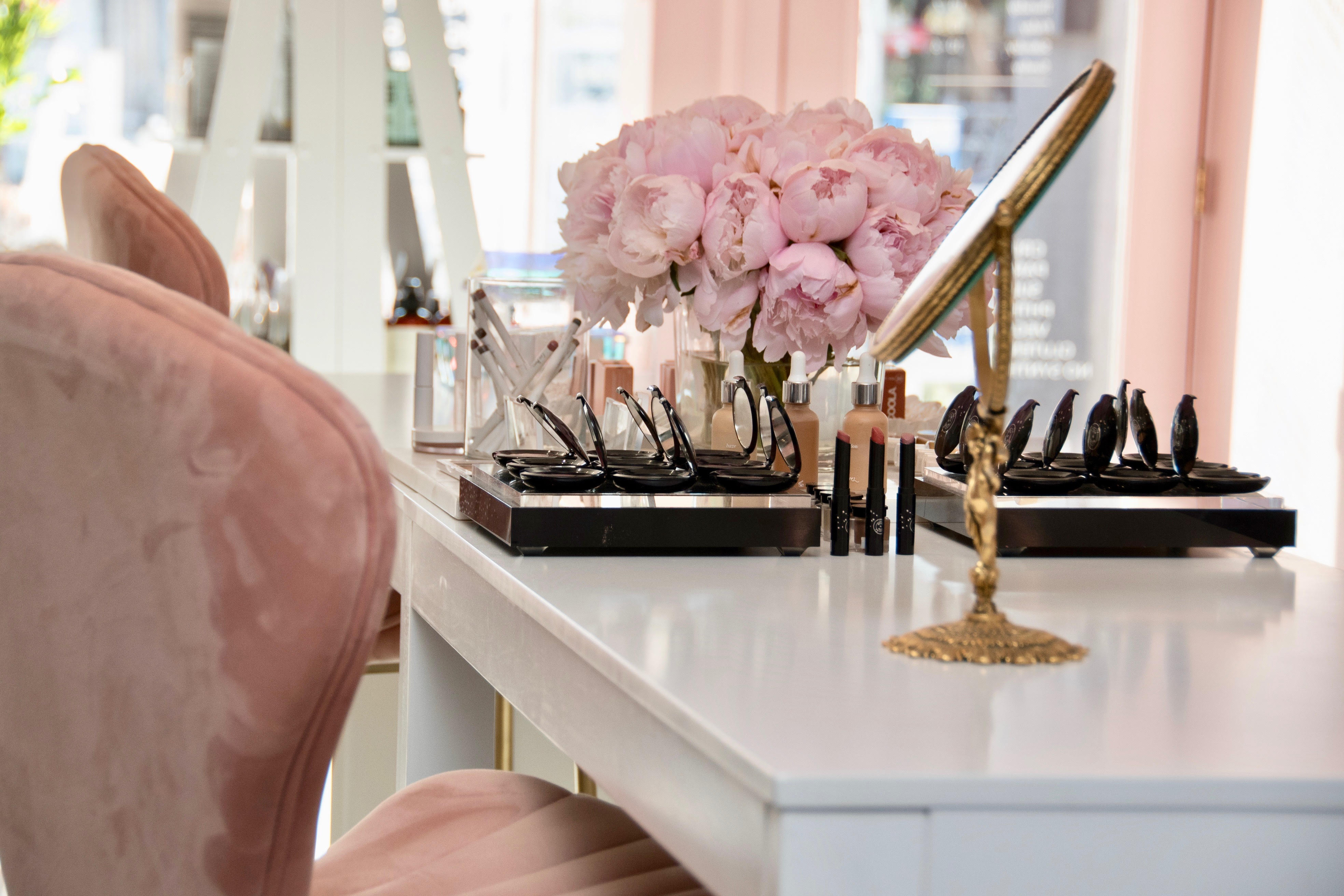 Meet Pam of Bloom Beauty Studio Clean Beauty Toronto products clean swap service 2