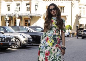 How to Effortlessly Style the Summer Dress styling look summer fashion day night 4