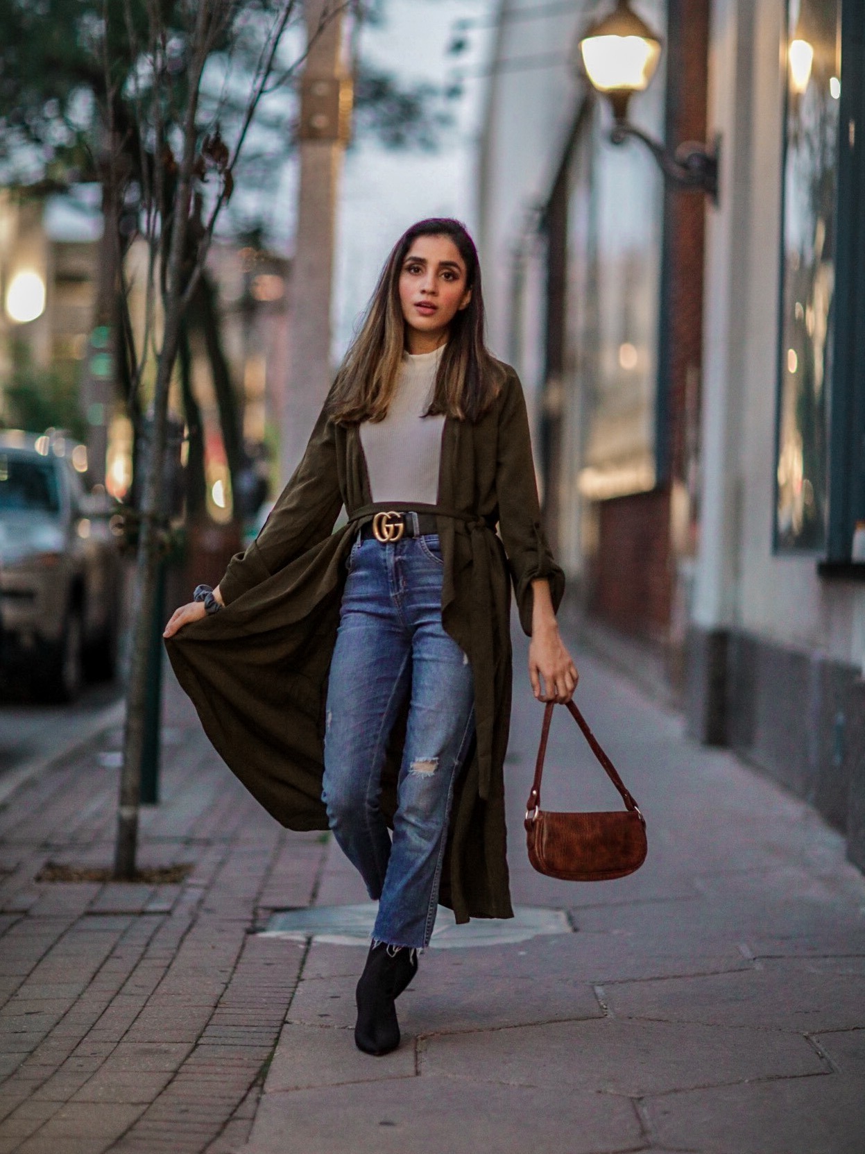 I Wear These Sweaters on Repeat Every Year Faiza Inam SincereluHumble Blog Asos Handbag Gucci Fall wear 2019 cozy fitted sweater 2