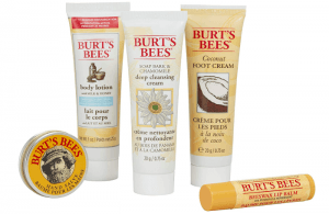 Burt's Bees Essential Everyday Beauty Gift Set Amazon Gifts for her holiday gift guide 2019