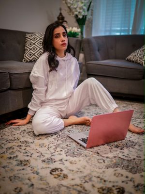 Faiza Inam loungewear look cozy look holidays winter look of the day 3