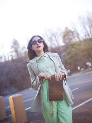 Style Secrets Every Classy Woman Should Know Monchrome look mint green spring colors 1